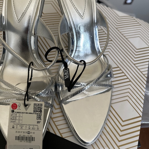 Zara Metallic high heels - Picture 5 of 5